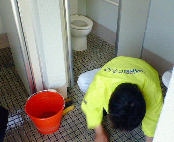 掃除に学ぶ会